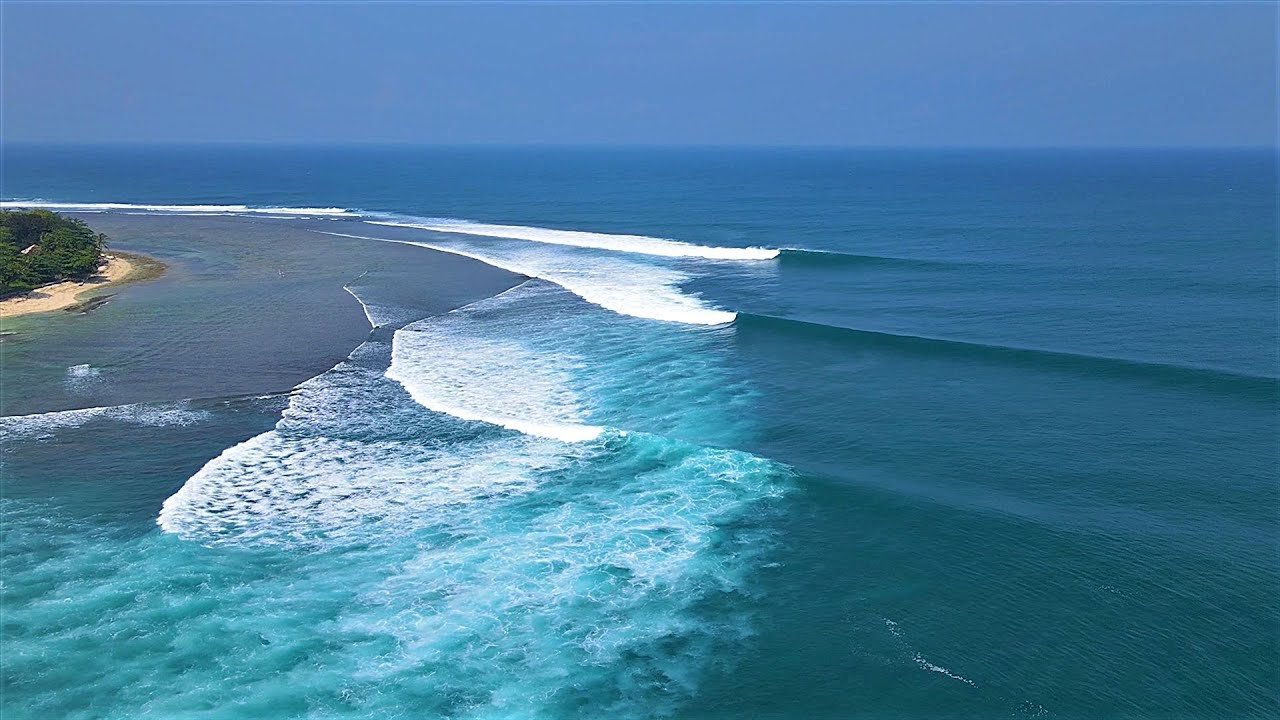 Ujung Bocur – "The Point"
